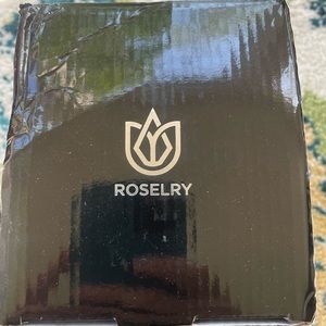 Roselry Necklace